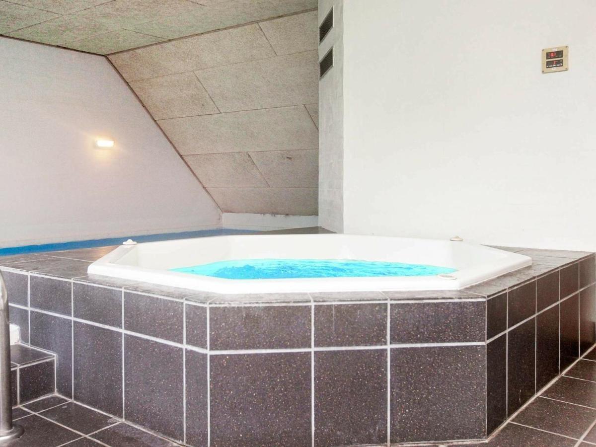 10 Person Holiday Home In Bl Vand Blåvand Værelse billede