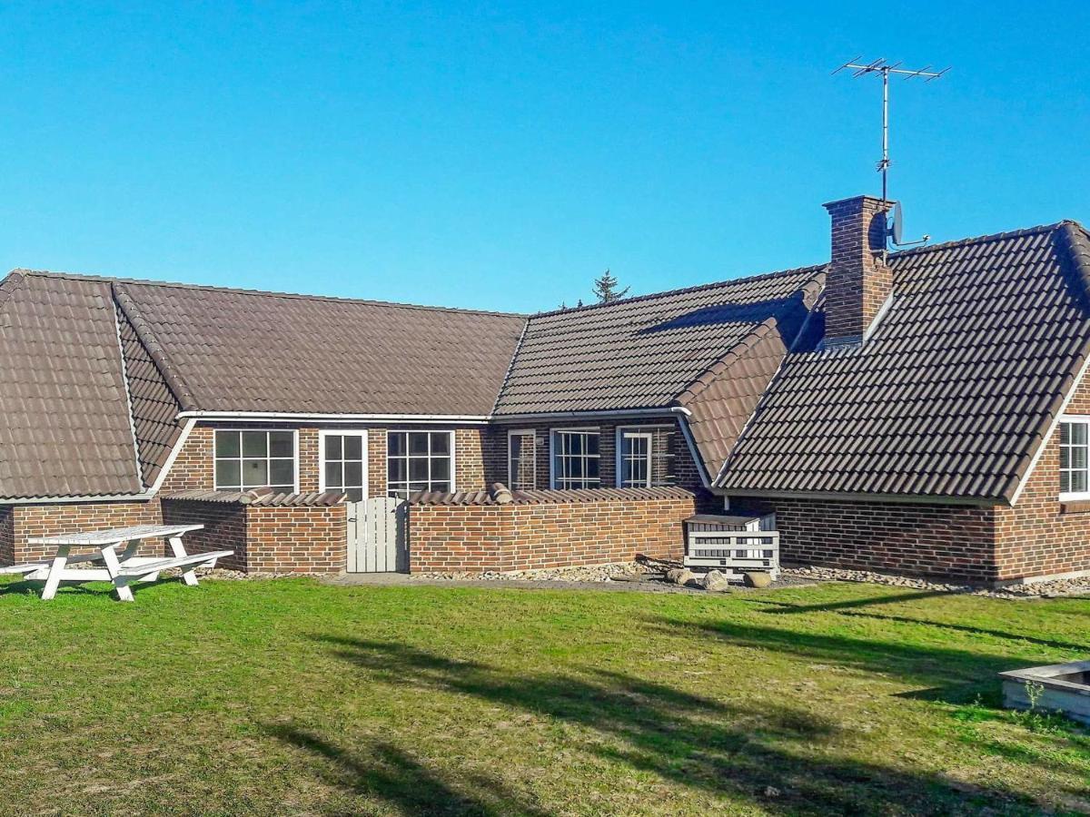 10 Person Holiday Home In Bl Vand Blåvand Eksteriør billede